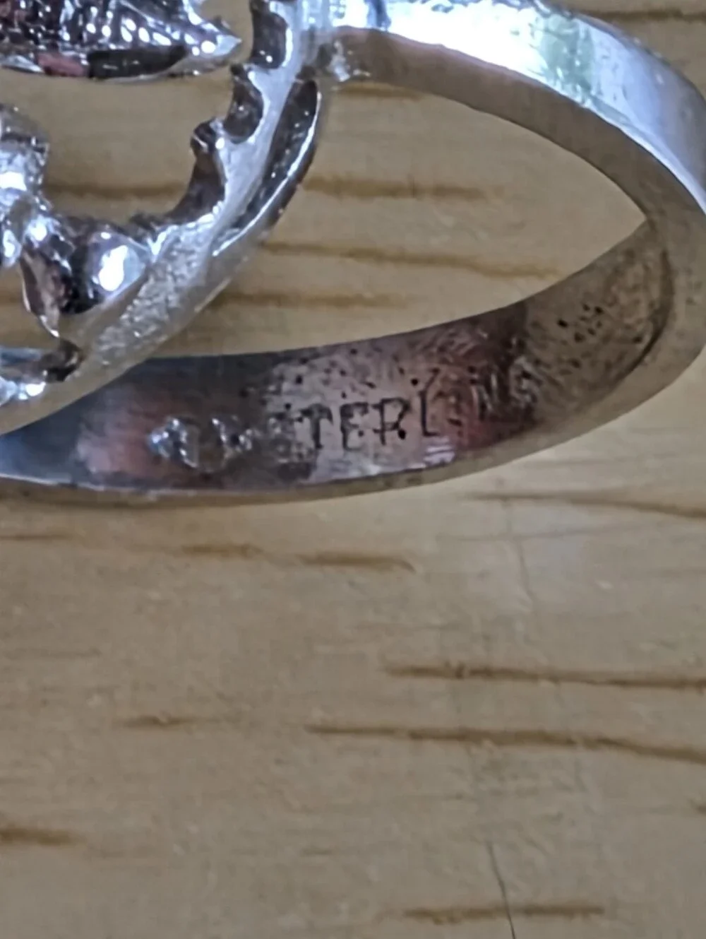 Vintage Sterling Silver Floral Ring. Size 6.5